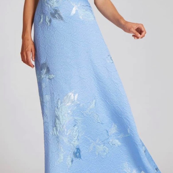 Mother of Bride/groom - Picture 2 of 4